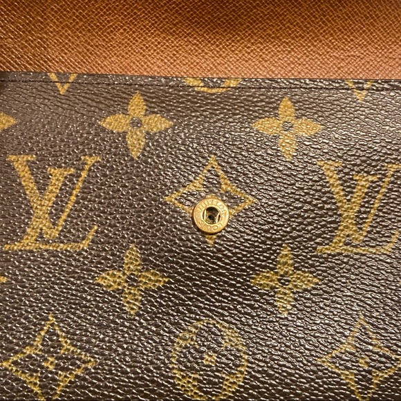 SOLD LOUIS VUITTON Brown Canvas Monogram Trifold - Picture 9 of 16